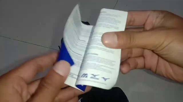 UNBOXING SEPATU MIZUNO WAVE LIGHTNING Z5 MID смотреть онлайн