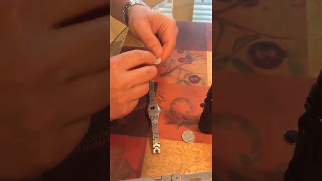 Watch Battery Replacement (on Swatch Irony with 377 battery) смотреть онлайн