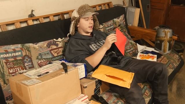 The Return of ALPHA MAIL: Slick 'Staches and an EPIC Wrench Knife (#13) смотреть онлайн