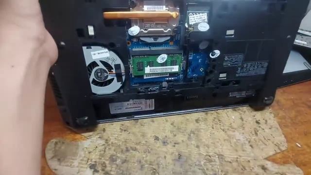 Laptop HP 4530s,4540s... Hướng dẫn tháo lắp смотреть онлайн