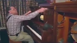 Механическое пианино с прибамбасами: 12th Street Rag играет Джон Малькольм Джигуэй