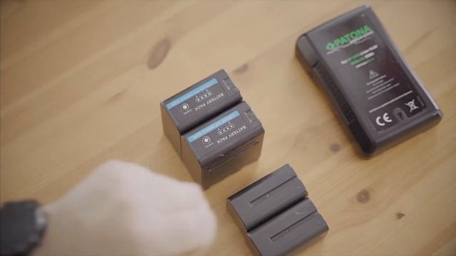 V-Mount Battery Adapter for NP-F Style Batteries смотреть онлайн