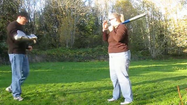 Ti gauntlets vs easton softball bat смотреть онлайн