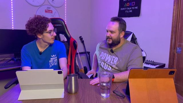 iPhone 15 ULTRA? | Table Talk - Tech Edition pt1 смотреть онлайн