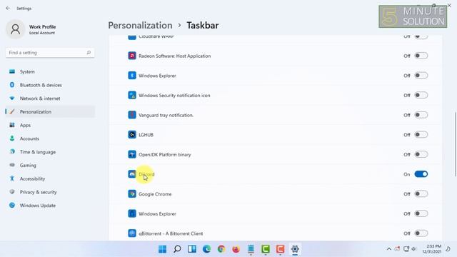 How to customize taskbar in Windows 11 (2024) смотреть онлайн