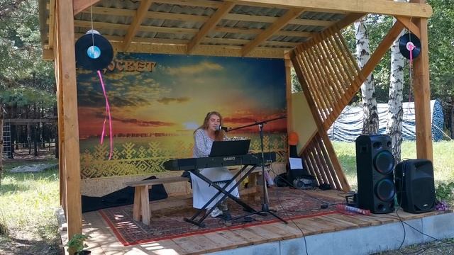 Дина Ненюкова на фестивале Магия звука в Родовом поселении Радосвет смотреть онлайн