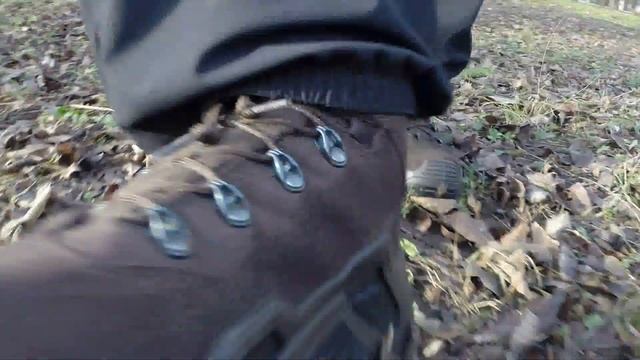 Ботинки "Lowa" Z-6S GTX на пользователе. смотреть онлайн