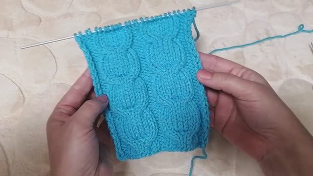 Узор спицами. Ступенчатая коса. смотреть онлайн