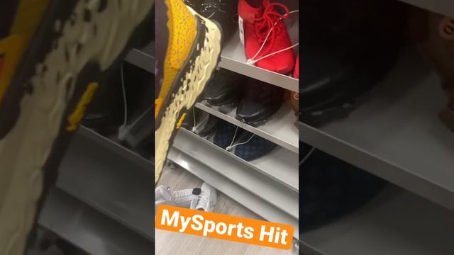 #newbalance #super #sneaker #sneakerhead #footwear #adidas #nike #hokaoneone #salomon #run #gtx смотреть онлайн