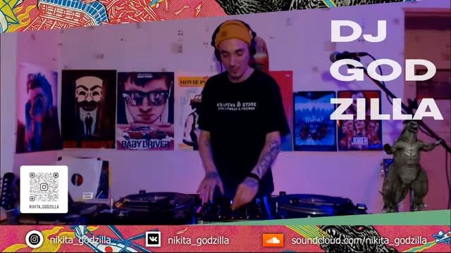 House, Moombahtone, Pop Mashup, Freestyle - Native Instruments Traktor Kontrol Z2 смотреть онлайн