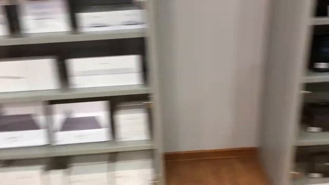 AN APPLE STORE AT RUSSIA IMG 5782