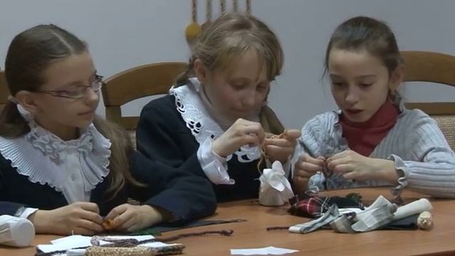 Коломийські ляльки-мотанки/РАІ/Олена Козаченко смотреть онлайн