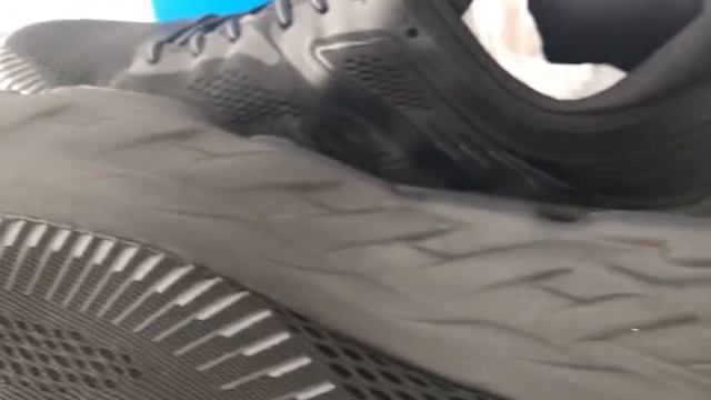 HOKA ONE ONE BONDI 7 SHOES смотреть онлайн