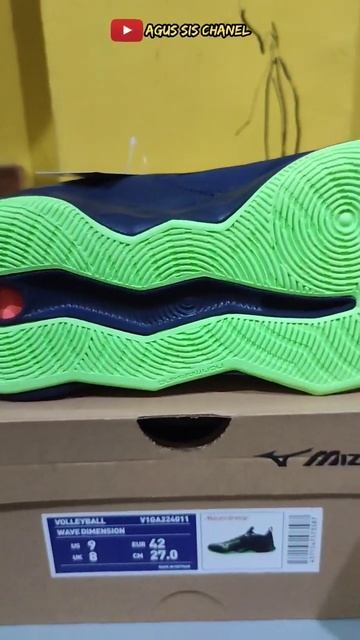 mizuno wave dimension mirip banget sama mizuno momentum cek detailnya @AgusSisChanel #sepatuvolly смотреть онлайн
