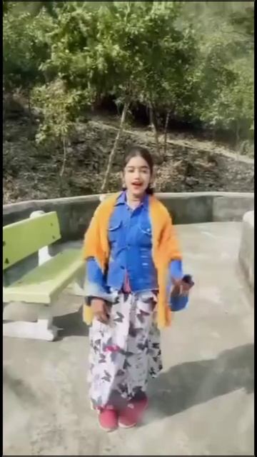 Beautiful Young Girl Amazing Dance смотреть онлайн