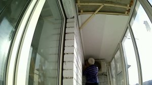 Монтаж пластиковых панелей (2.7х0.25 ) на потолок лоджии одному.