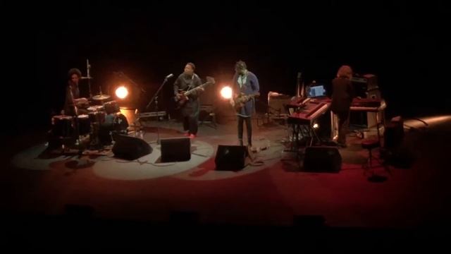 Me'shell Ndegeocello - Living in Vain смотреть онлайн