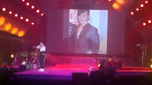 raymond lam in Vietnam concert Shake of the wind Jul 22 смотреть онлайн