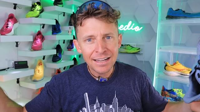 Saucony Endorphin Speed 3 vs Hoka Mach 5 смотреть онлайн