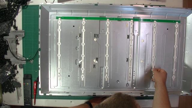 Telefunken 40 Zoll Fernseher Zerlegen und Lampen Prüfen смотреть онлайн