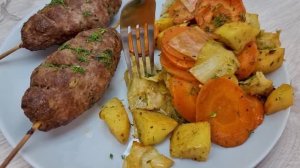 Люля-кебаб в духовке с овощным гарниром - вкусно и сытно_ простые идеи для обеда или ужина
