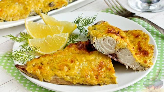 Дополним рыбку сырным вкусом. СКУМБРИЯ, ЗАПЕЧЁННАЯ С СЫРОМ И СМЕТАНОЙ