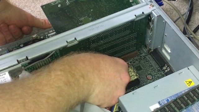 Why Won't My Windows 95 PC Game? ( Packard Bell Pentium 233 MMX ) смотреть онлайн