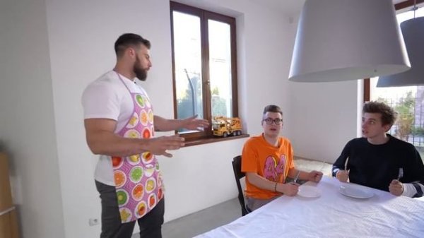 кого накажет няня тот получит 1000$!