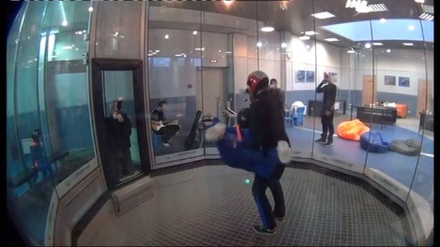 Полёты в аэродинамической трубе смотреть онлайн