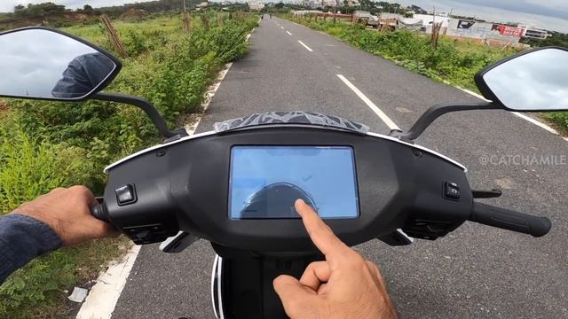 BEST ELECTRIC MOPED? First Ride impressions of the ATHER 450 смотреть онлайн