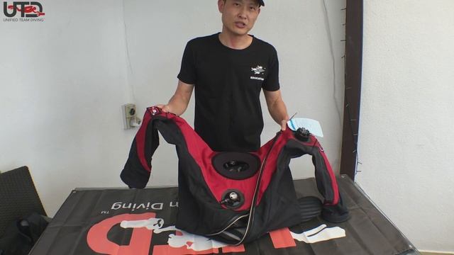 Unboxing UTD 370AG Dry Suit смотреть онлайн
