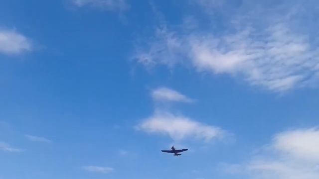 Взлёт ЯК18Т с аэродрома Коротич Харьковская обл. смотреть онлайн