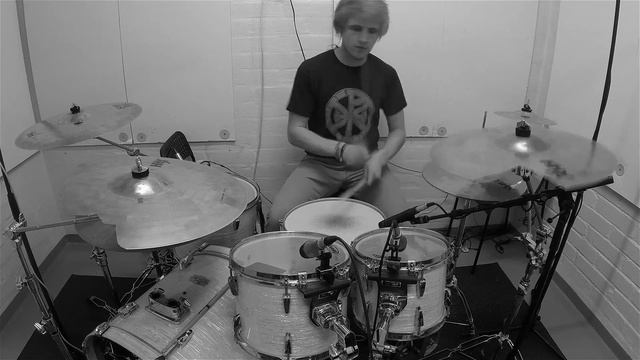 Arctic Monkeys - R U Mine? - Drum Cover смотреть онлайн