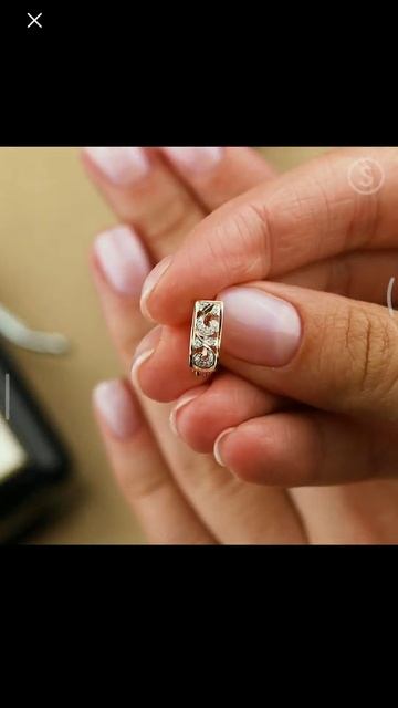 Золотые серьги с бриллиантами 585 пробы смотреть онлайн