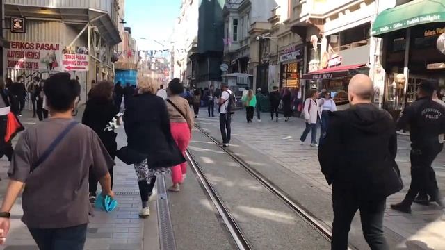 Istanbul Walking Tour Taksim - Beyoğlu 02.05.2023 смотреть онлайн