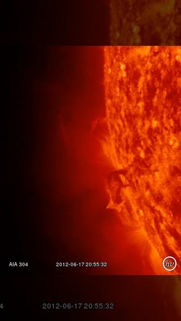 AIA 304 (2012-06-17 19:26:08 - 2012-06-17 22:25:32 UTC) смотреть онлайн