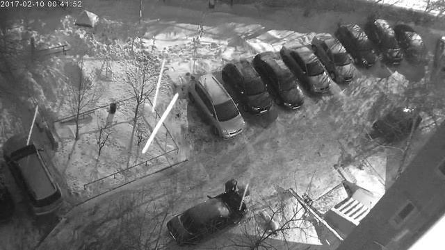 В Ленинском районе продолжаются кражи автомобильных аккумуляторов смотреть онлайн