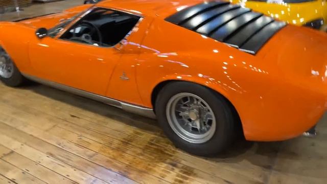 1969 Lamborghini Miura P400 S at Dutton Garage Melbourne смотреть онлайн