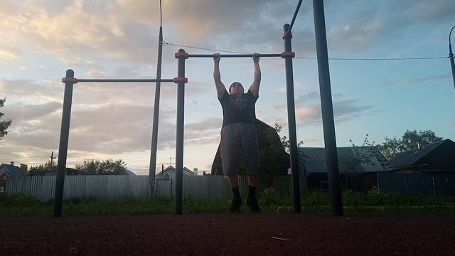Подтягивания 30 раз Алексей Шкурлапов смотреть онлайн