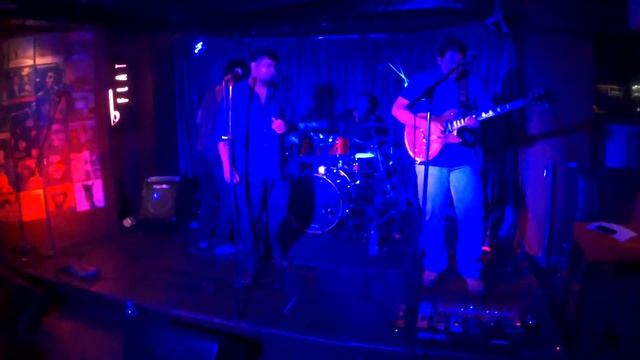 Grey Shack - Step Outside (Live at B-Flat Bar, Bangalore) смотреть онлайн