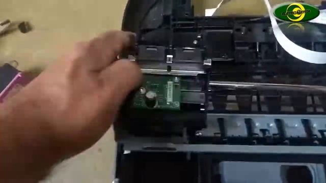 Desmontei Impressora HP DeskJet Advantage 4676 смотреть онлайн