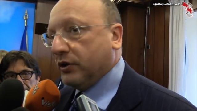 Boccia: "Noi criticati quando abbiamo parlato di crescita zero, ora 0,1%" смотреть онлайн
