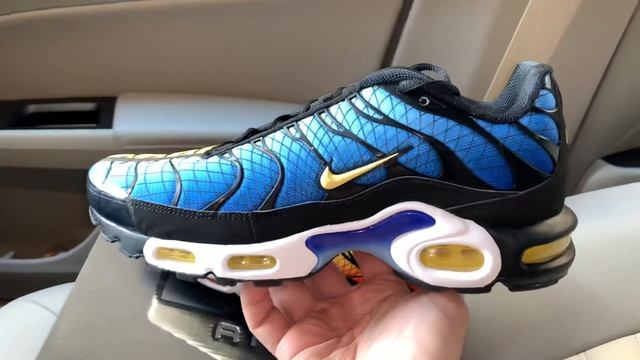 Nike Air Max Plus TN SE Greedy sneakers смотреть онлайн