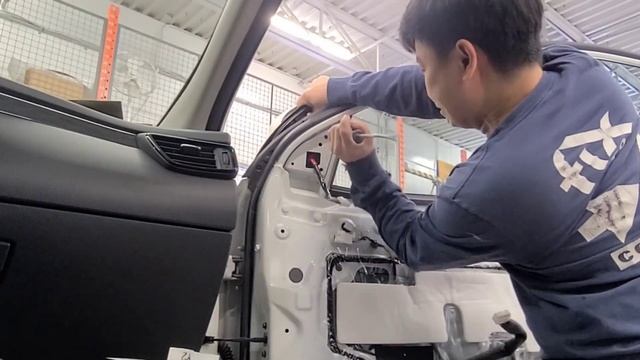 Paano Tanggalin car door Handle,door panel,side mirror, window trim belt,watch & learn #carrepair смотреть онлайн