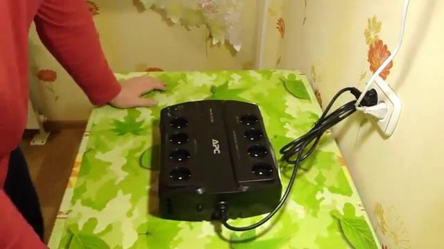 Источник бесперебойного питания (ИБП) APC BE700G RS обзор