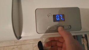 Падает давление в двухконтурном газовом котле. Давление резко поднимается при включении котла.