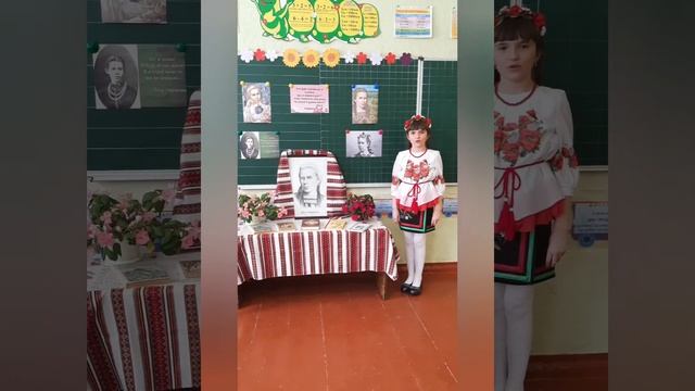Вірш Лесі Українки "Тішся, дитино" смотреть онлайн