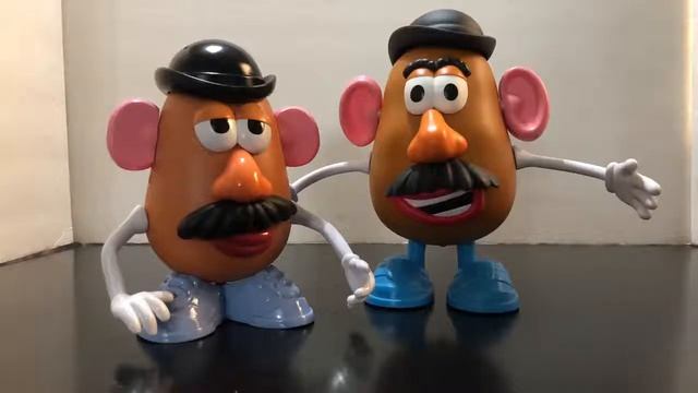 Toy Story 4: Mr. and Mrs. Potato Head Review смотреть онлайн