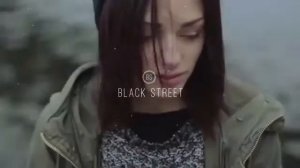 целуй меня пока лучи не целиться в нас