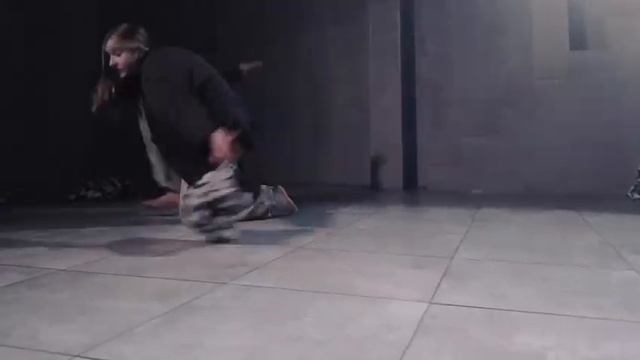 Contemporary dance choreography, Hans Zimmer, Mountains ("Interstellar") смотреть онлайн